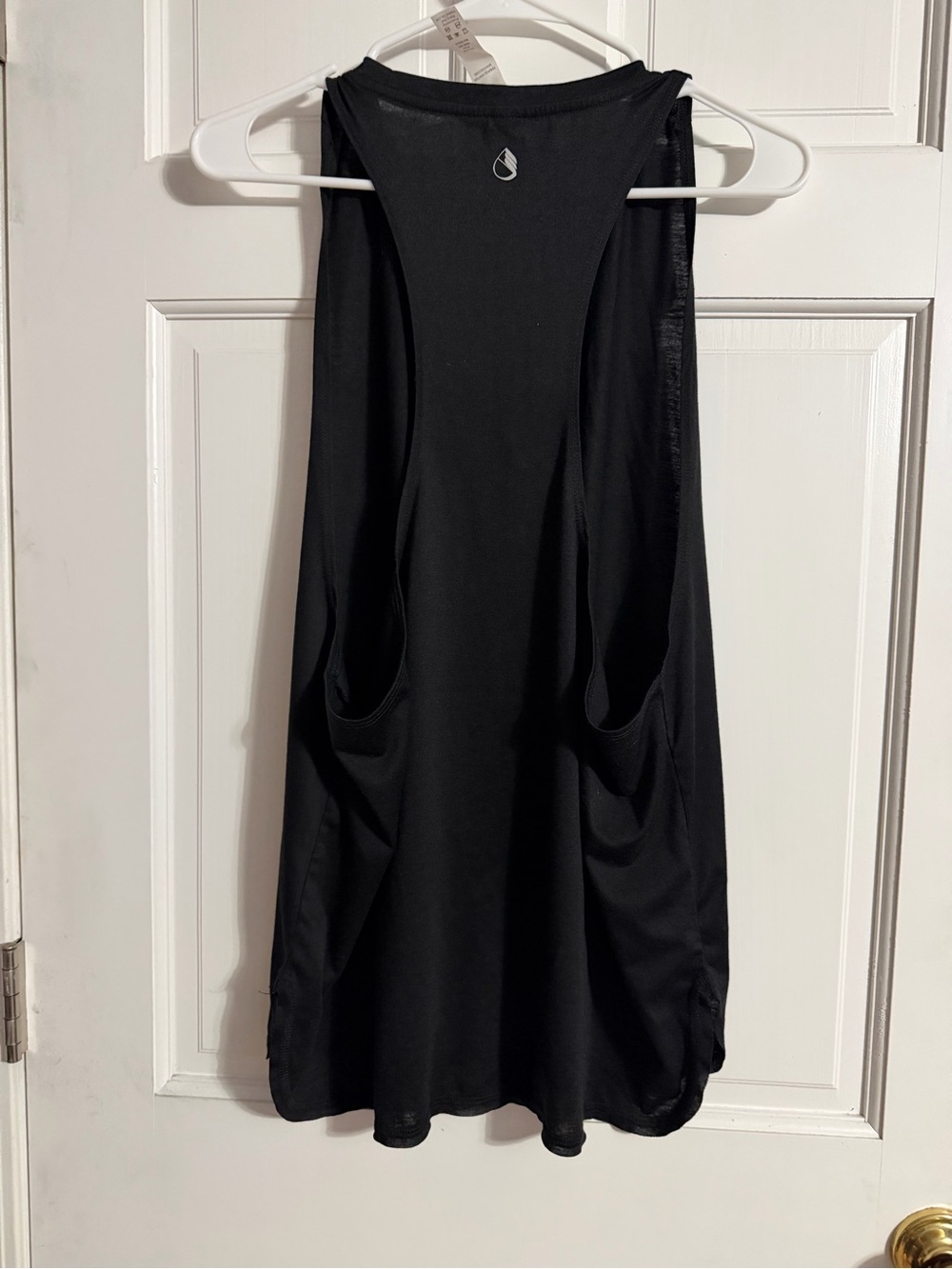 Basic Black Muscle Tank Top - Picture 2 of 3